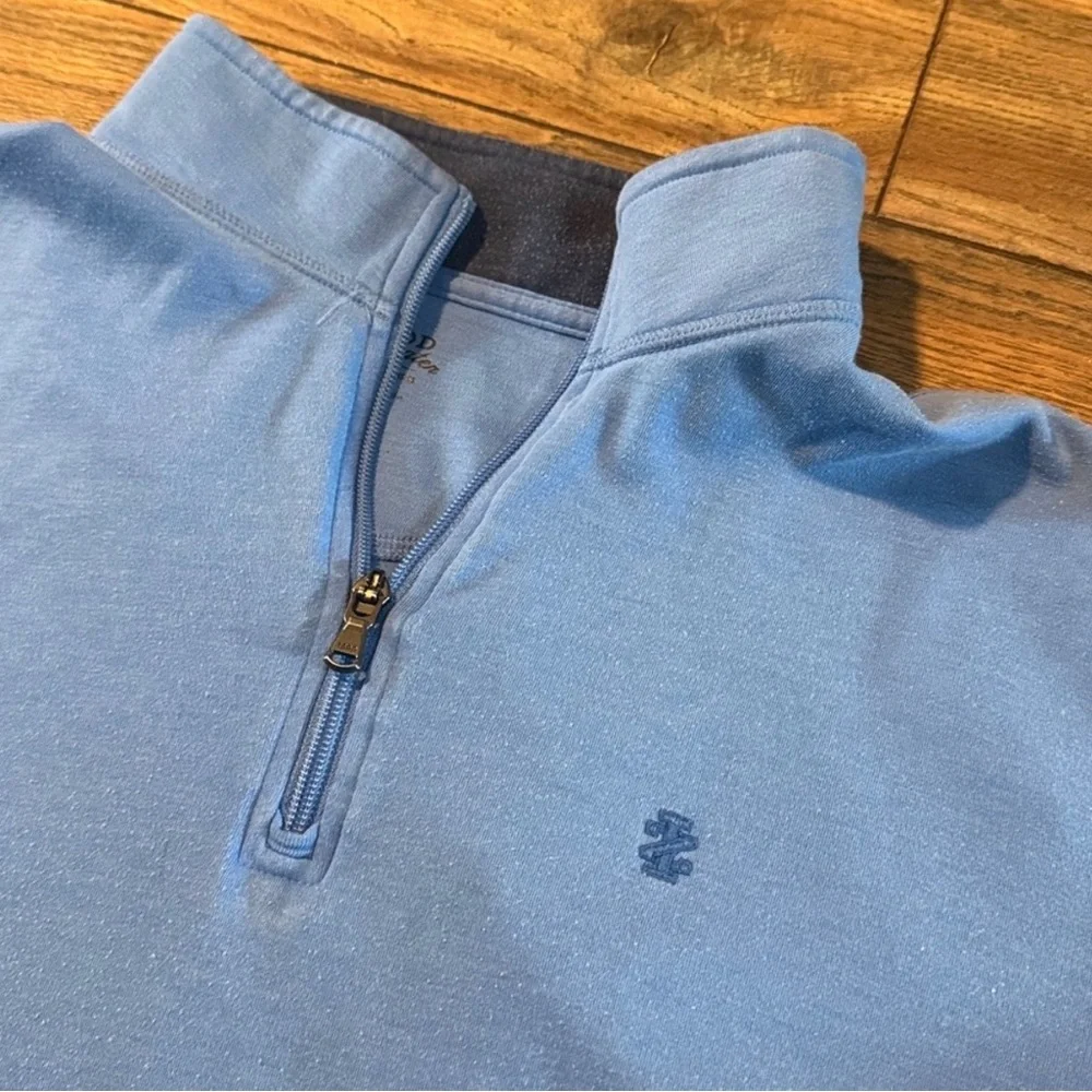 Izod Men's Light Blue Quarter-Zip Sweater - Picture 2 of 3